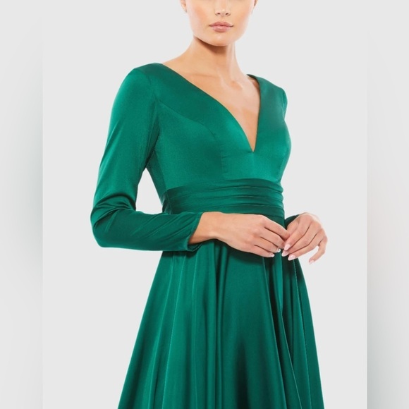 IEENA FOR MAC DUGGAL 67527
Plunge Neck Satin A-Line Dress - Picture 3 of 8